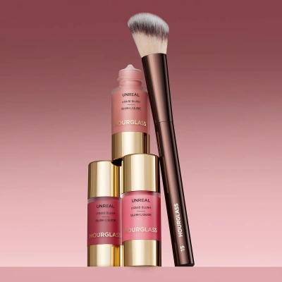 No. 15 Blush Brush